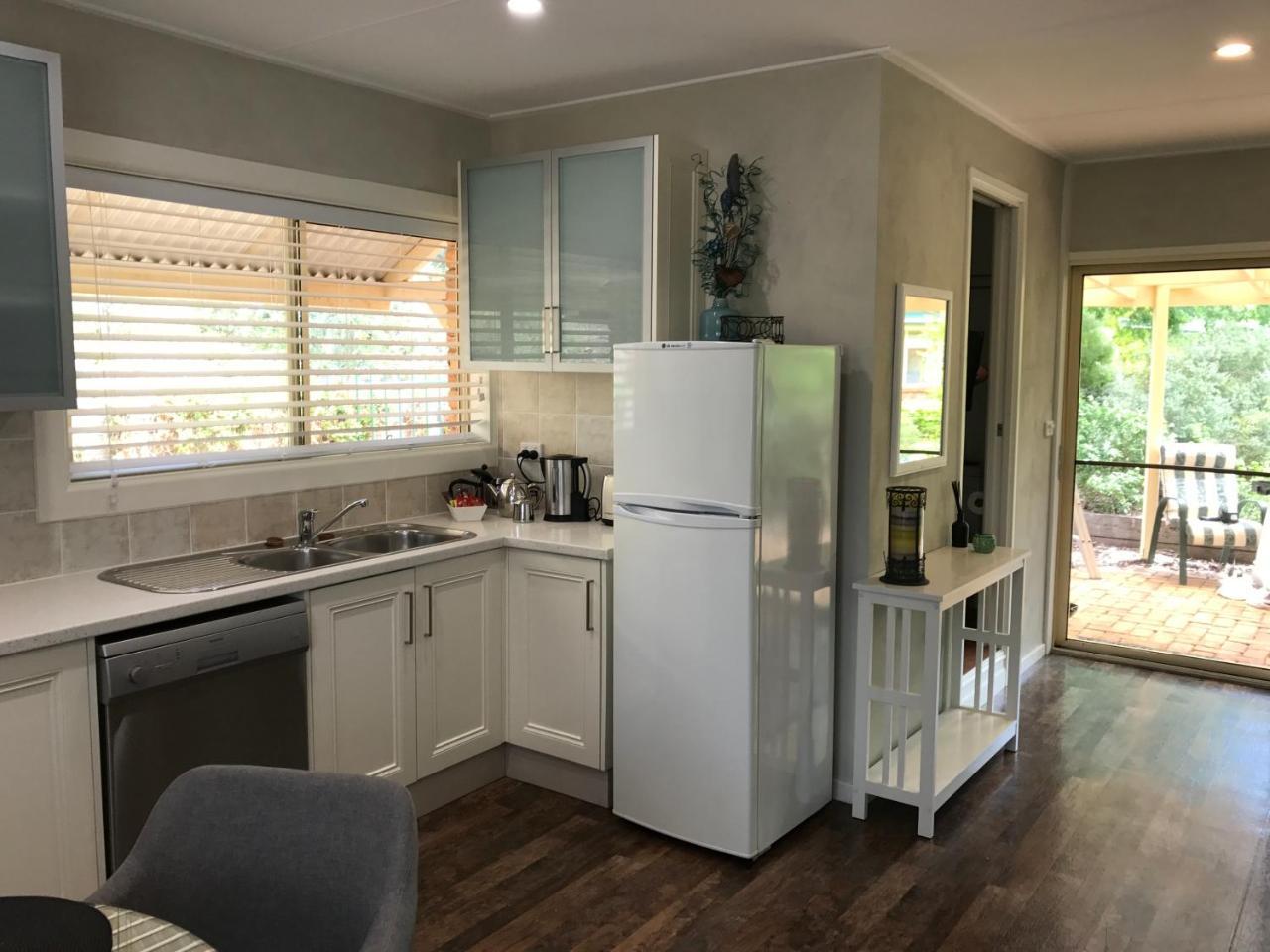 Bed and Breakfast Pericoe Retreat Dubbo Esterno foto